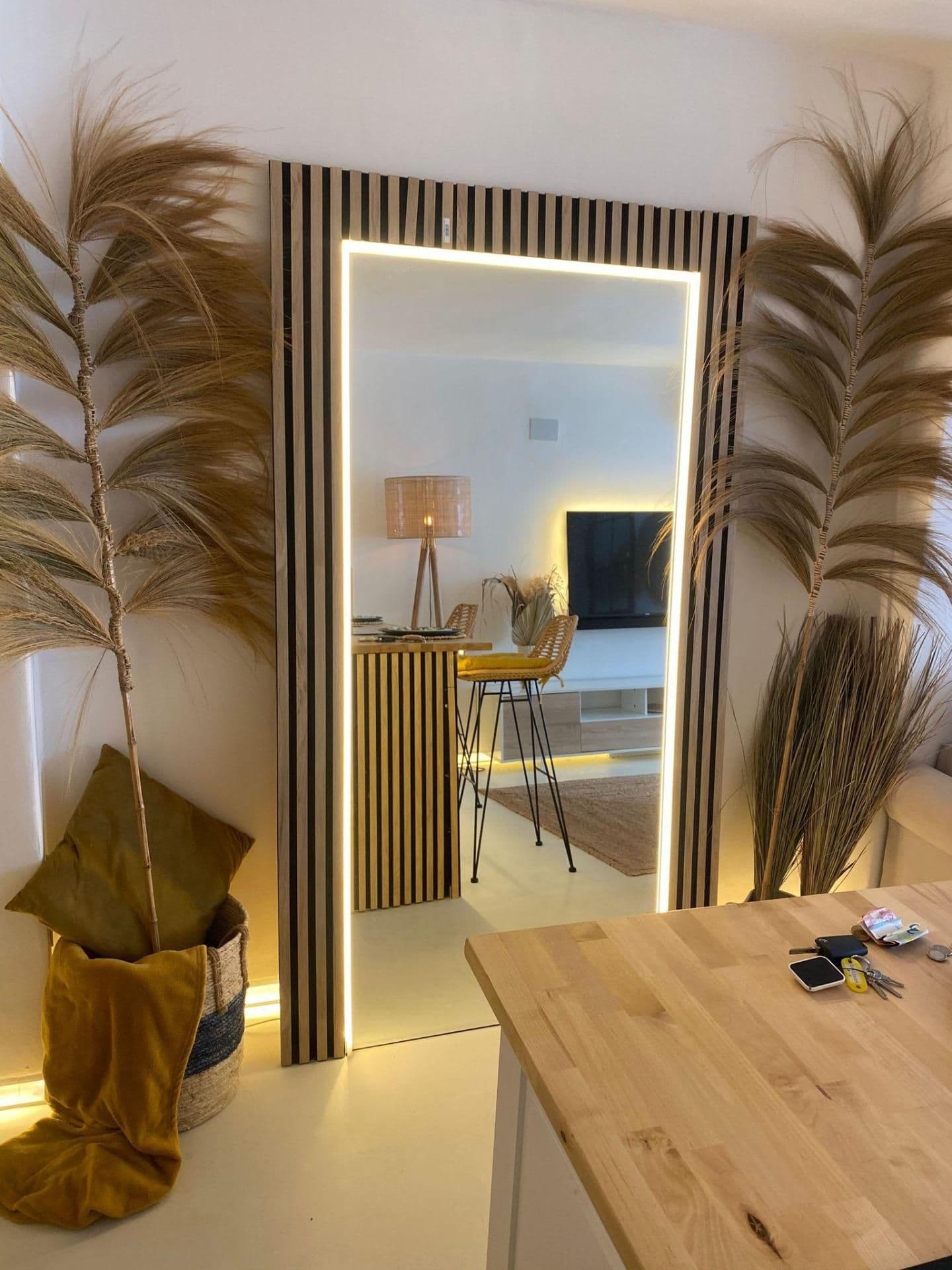 Csodálatos, parkosított környezetben, hangulatos stúdiólakás új tulajdonosát keresi Benidormban!