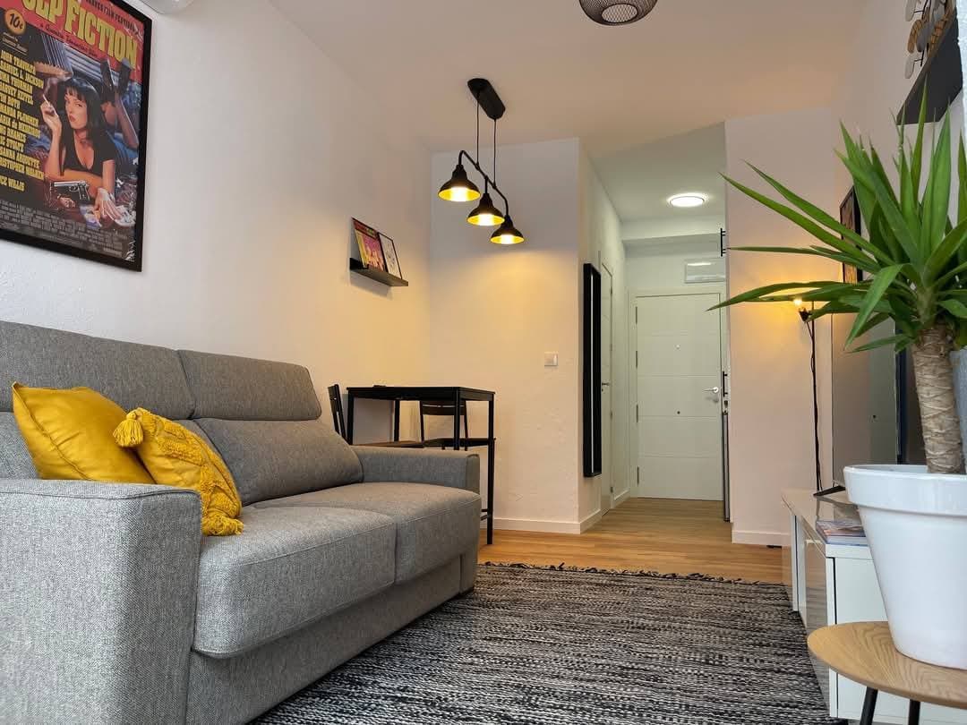 Kivételes áron, eladó teljesen felújított apartman Torrevieja központjában!